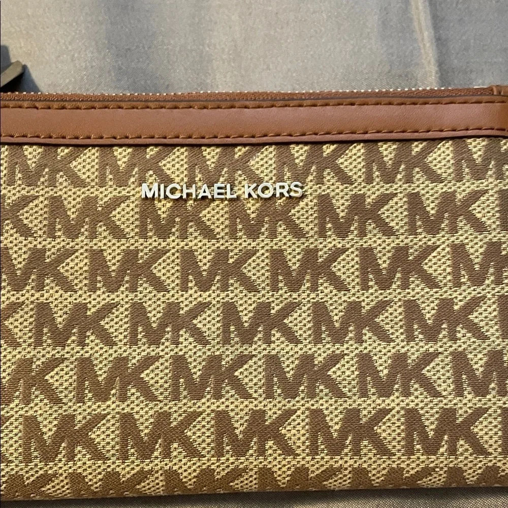 Michael Kors Signature Brown and Cream Wristlet